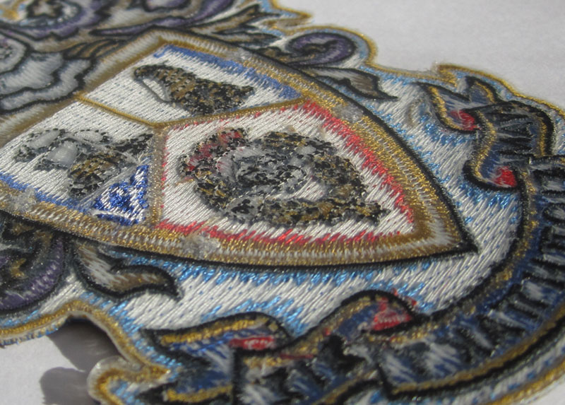 The advantages and disadvantages of embroidered patch backings